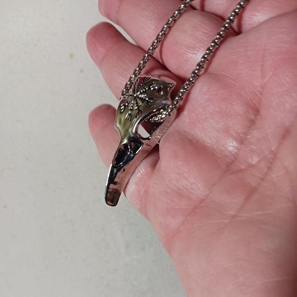 Viking Compass Raven Skull Stainless Steel Necklace NWOT - Picture 9 of 15